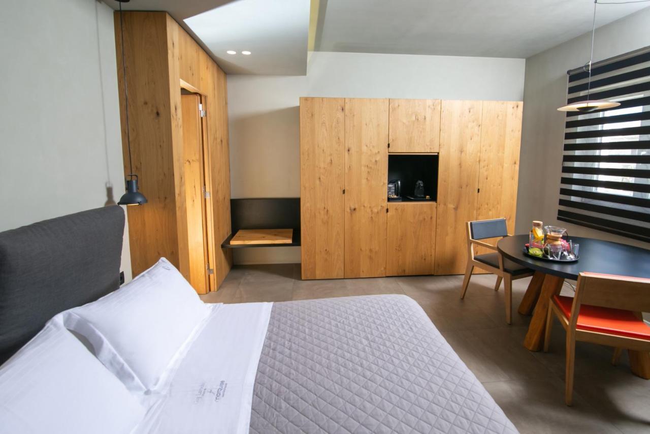 Marquise Suites - Adults Only Тира Экстерьер фото