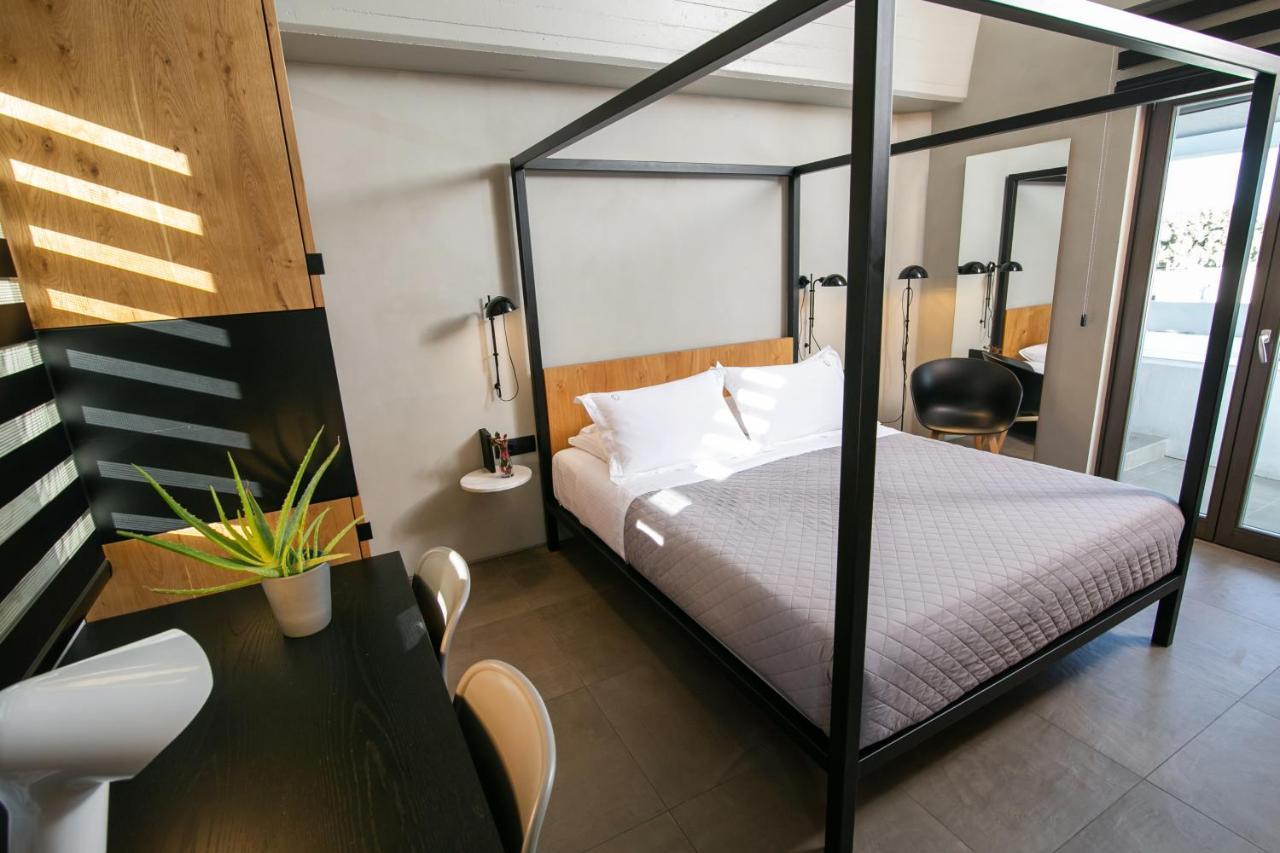 Marquise Suites - Adults Only Тира Экстерьер фото