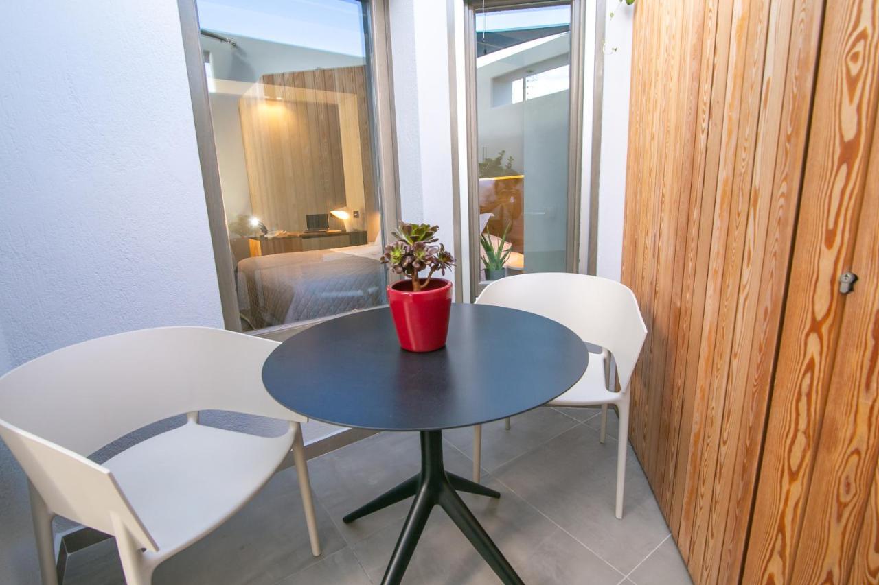 Marquise Suites - Adults Only Тира Экстерьер фото