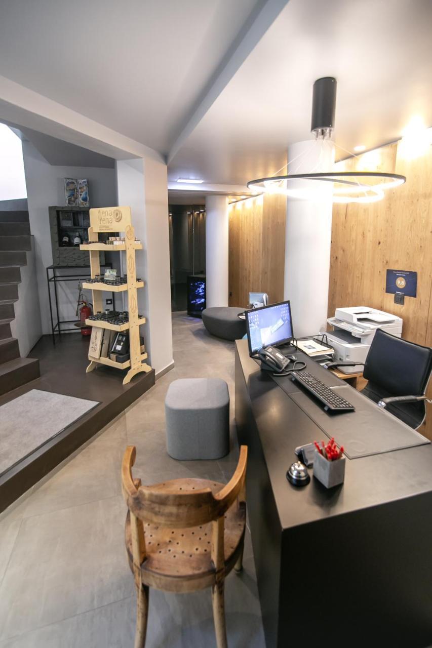 Marquise Suites - Adults Only Тира Экстерьер фото