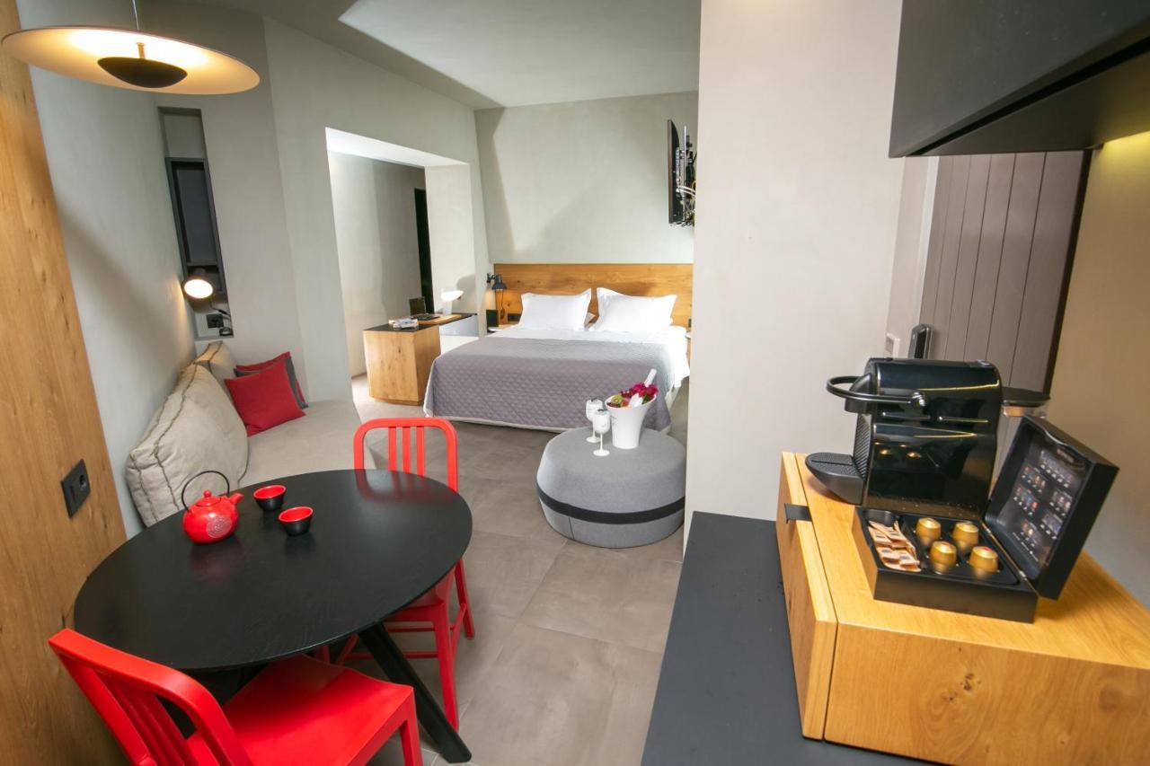 Marquise Suites - Adults Only Тира Экстерьер фото